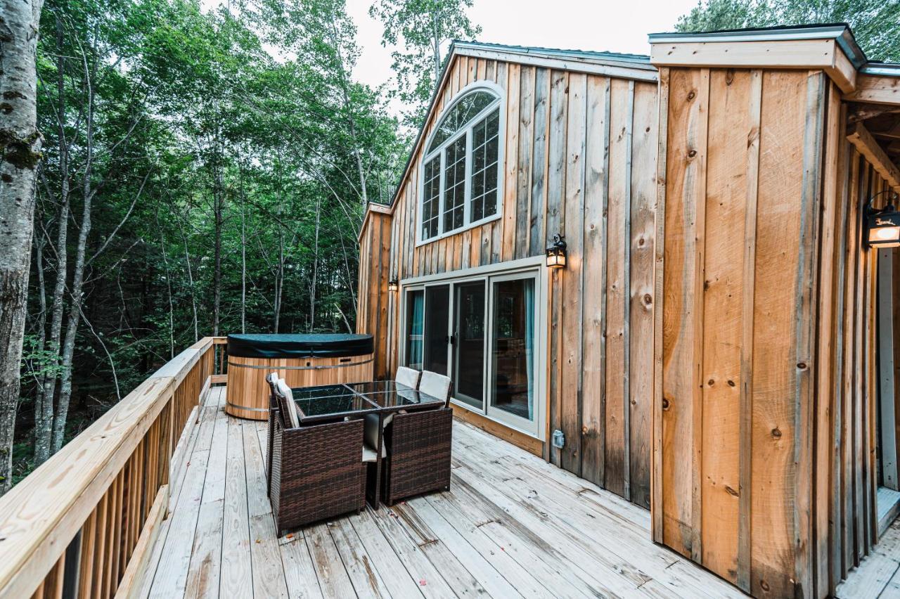 Moonlight Treehouse At Belgrade Hospitality Villa Bagian luar foto